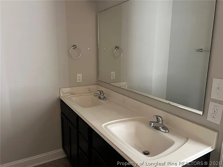 312 Derby Ln — Photo 15