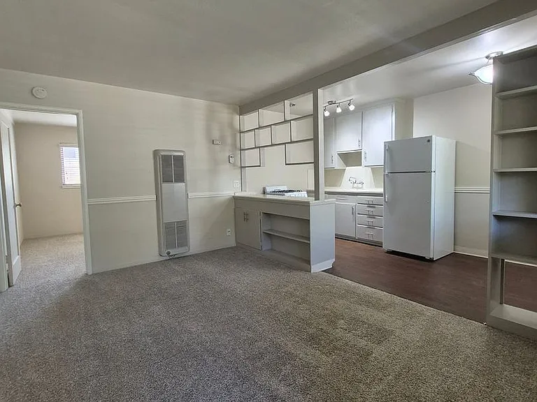 2508 L Street Classic Midtown Living — Photo 43