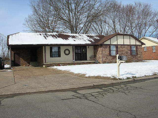 1st image of 135 Magnolia Dr