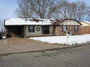 135 Magnolia Dr, Dyersburg, TN 38024