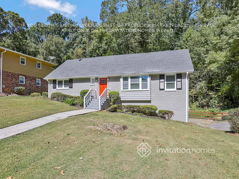 2635 Arrowood Dr — Photo 2
