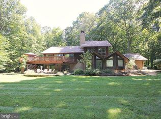 436 River Bend Rd, Great Falls, VA 22066