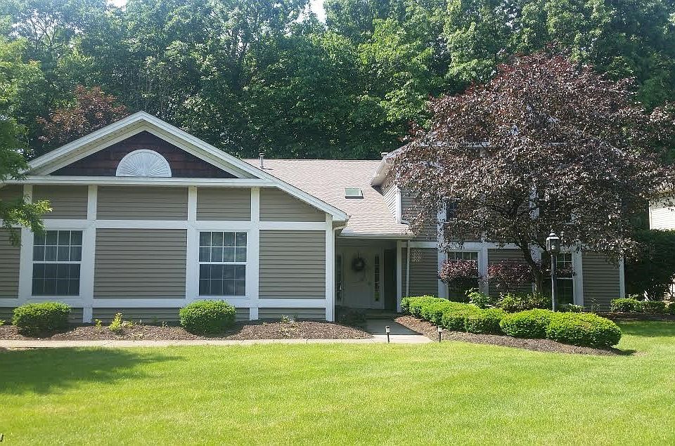 1st image of 1327 Fox Run Dr #C