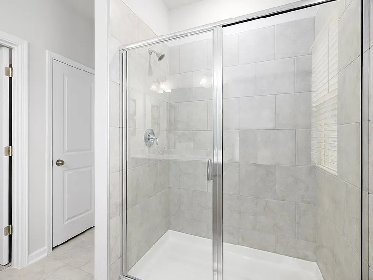 Bellevue Manor Ln — Photo 5