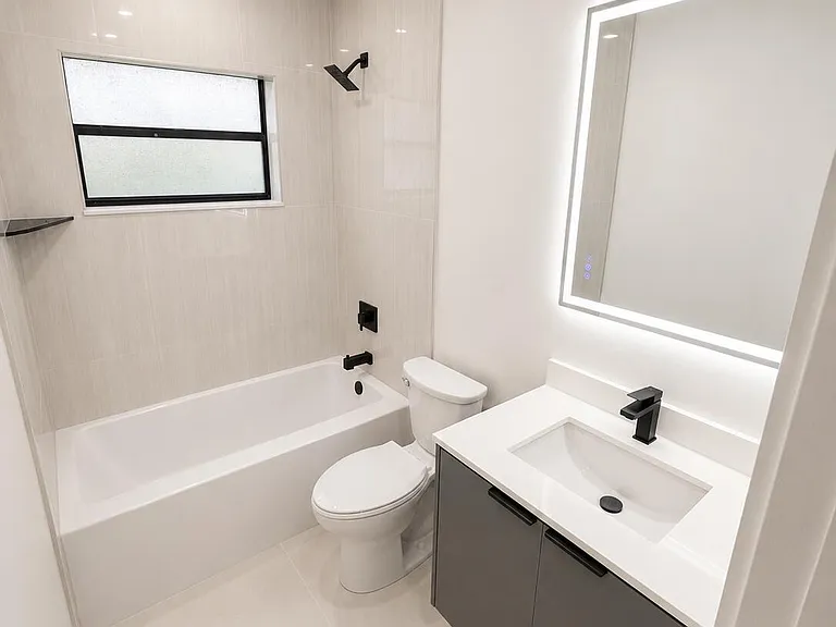 1640 SW 120th Ter — Photo 15