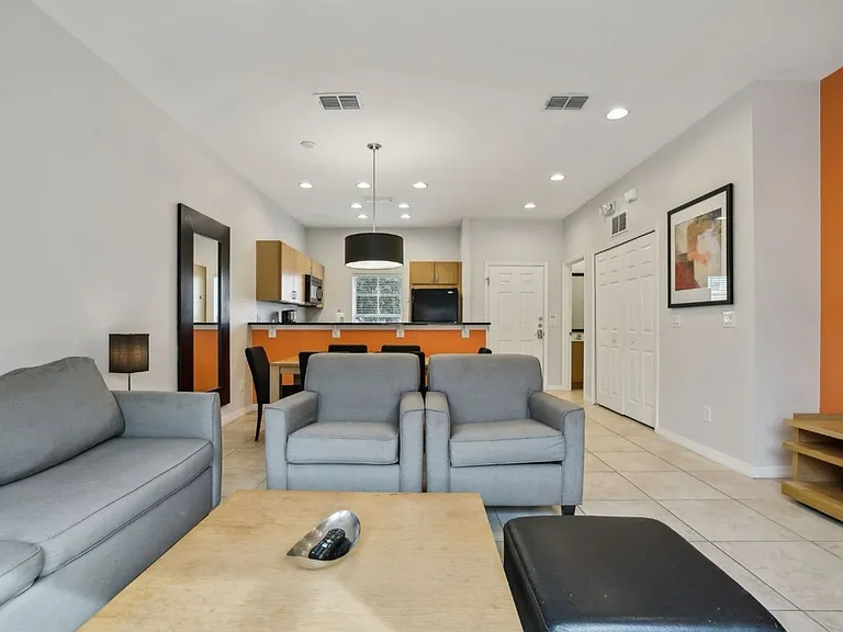 3004 Bird Of Paradise Ln — Photo 4