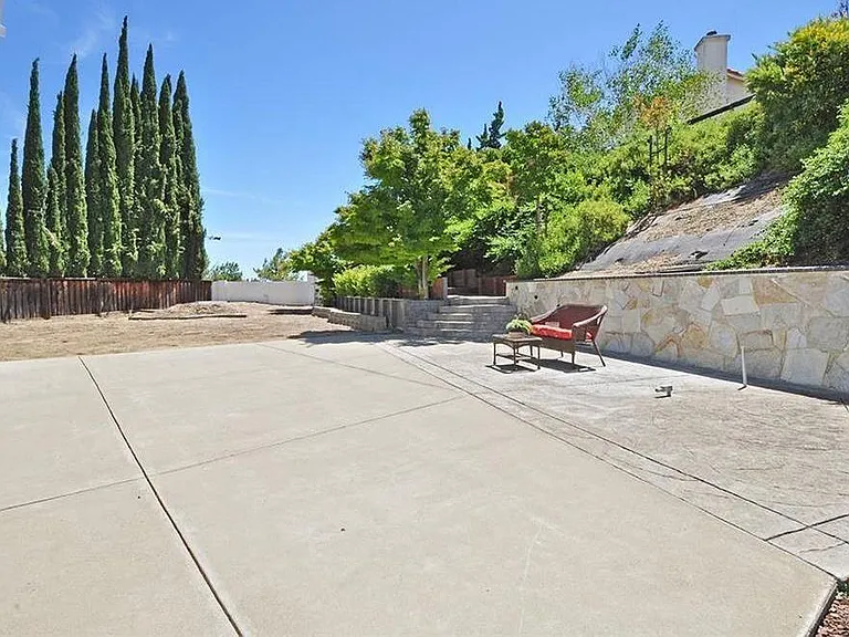 4728 Blackburn Peak Ct — Photo 22
