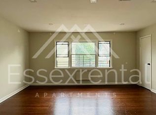 42 Bragaw Ave, Newark, NJ 07112