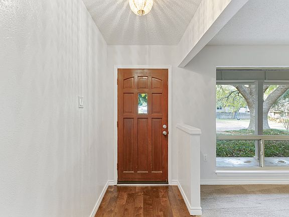 5th image of 1700 Live Oak Valley Cir