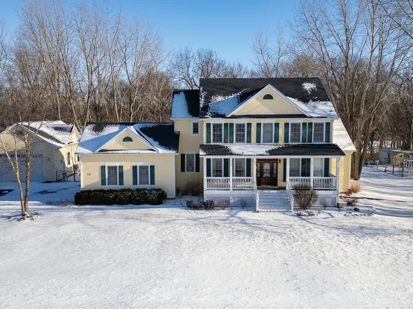 115 Belle Rive Dr, Millington, IL 60537