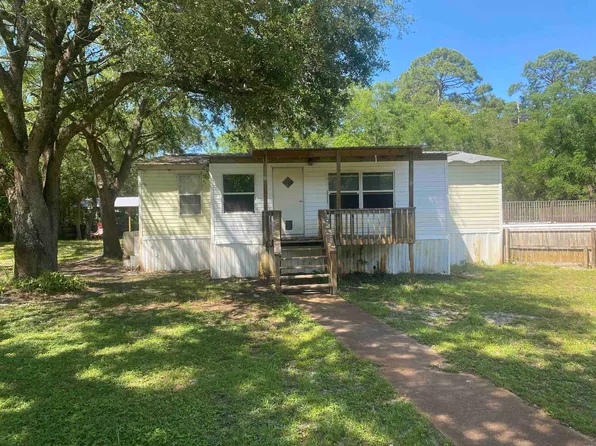 92 Koch St, Panacea, FL 32346