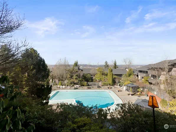1425 S Puget Drive #M4, Renton, WA 98055