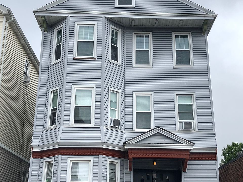 1st image of 11 Maywood St #3