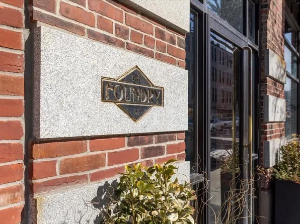 320 W 2nd St APT 407, Boston, MA 02127