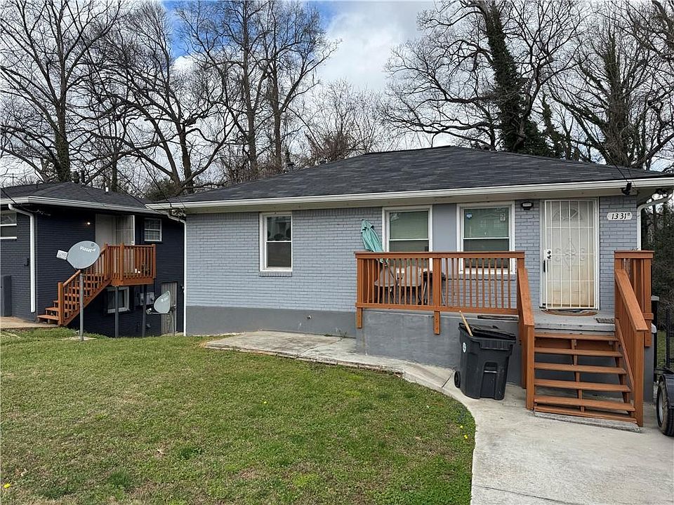 1st image of 1331 Pine Ave