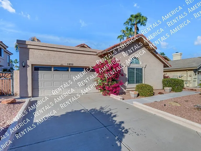 5822 W Abraham Ln — Photo 1