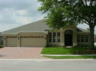6935 Green Heron Dr, Zephyrhills, FL 33545