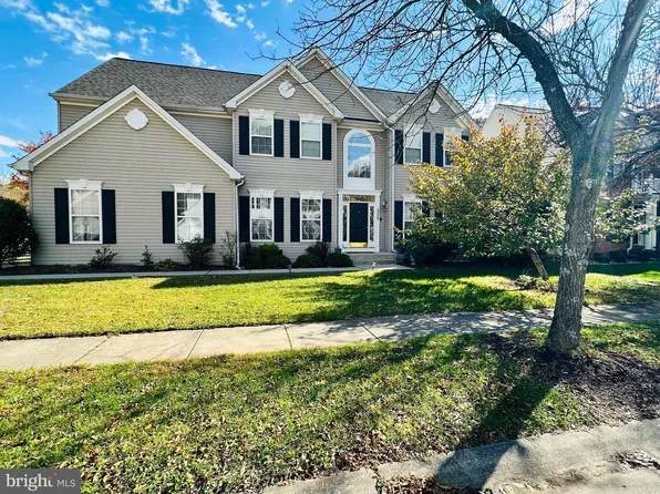 8209 Whitebark Ln, Severn, MD 21144