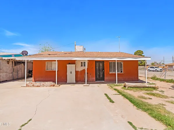 880 Delhi Dr, Socorro, TX 79927