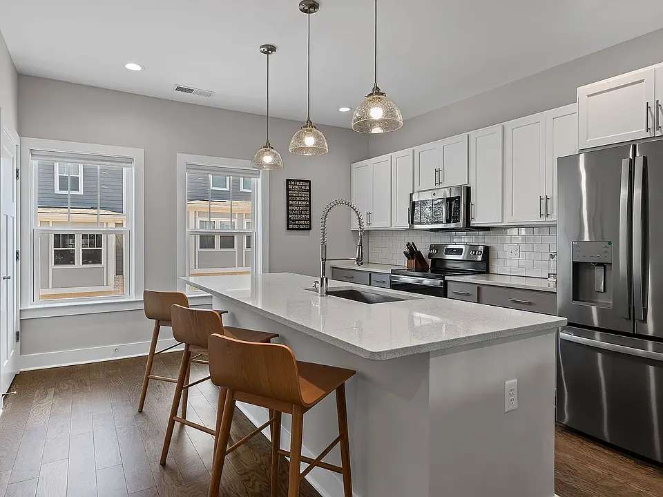 6719 Charlotte Pike #4