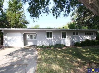 6250 Sunrise Rd, Lincoln, NE 68510