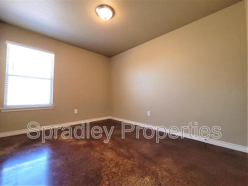 Southwest Hills — Photo 4