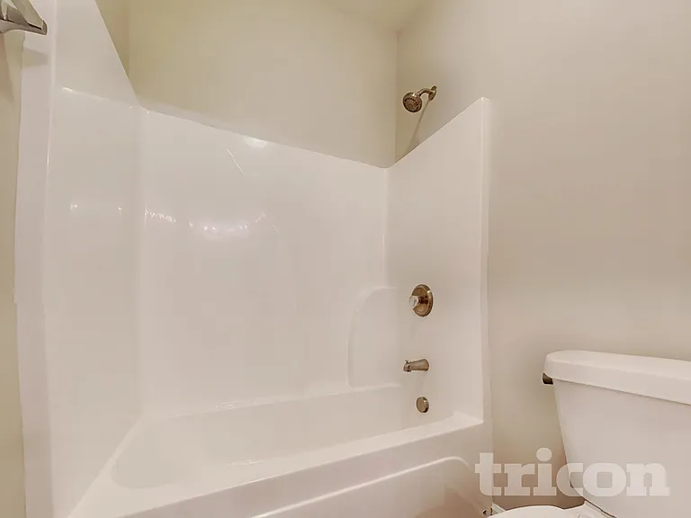 30 Fernwood Ct — Photo 15