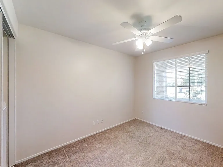 34400 Glenwood Dr — Photo 5