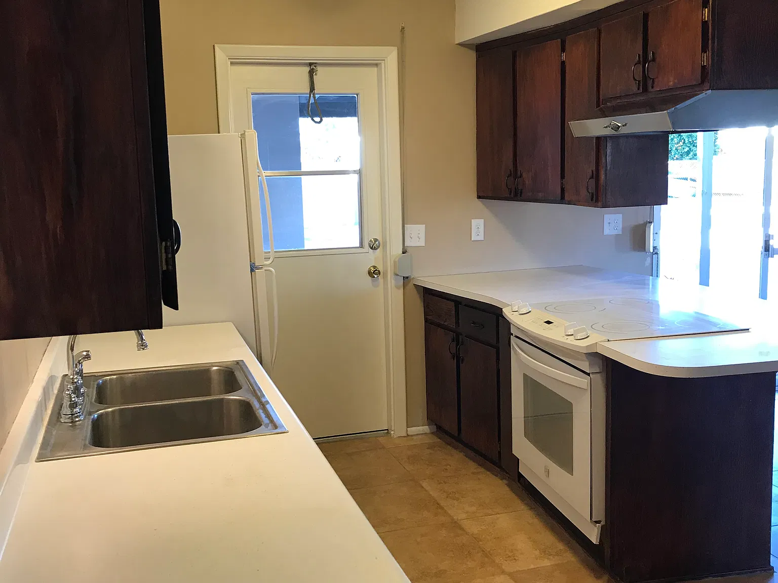 E Fremont Dr, Tempe — Photo 3