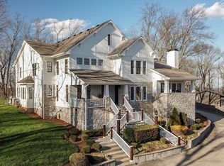 824 Redwood Dr, Nashville, TN 37220