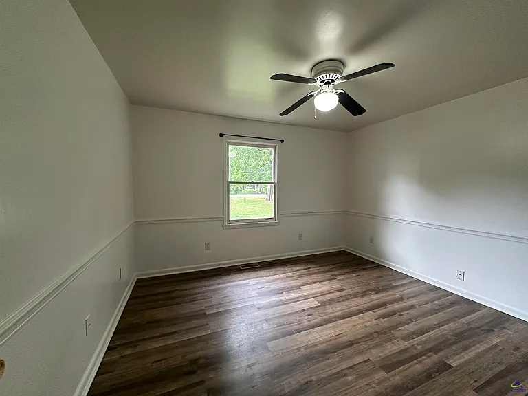 124 Glen Oaks Rd — Photo 11