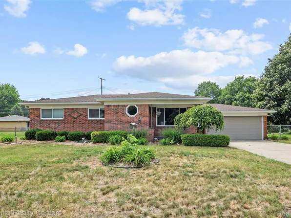 52655 Pappy Ln, Shelby Township, MI 48316