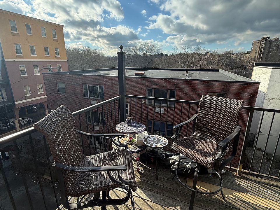 1st image of 71 S Huntington Ave #1T