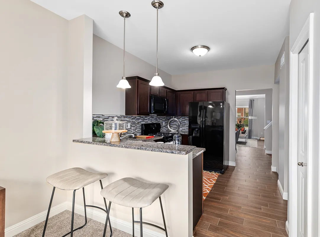 2 bed, 1497 sqft, $2,100 — Photo 4