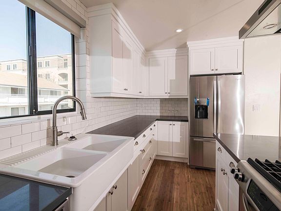 2nd image of 1628 S Bundy Dr APT 201