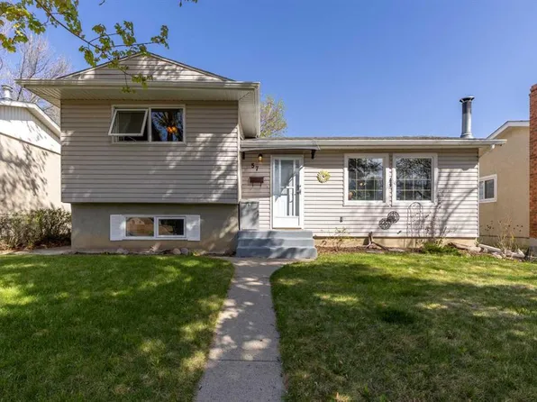 57 S Honeysuckle Rd N, Lethbridge, AB T1H 4J7