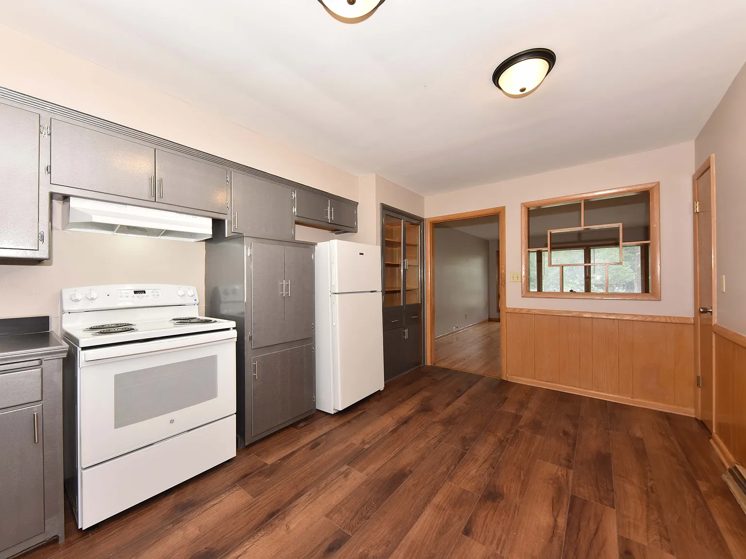 2 bed, 950 sqft, $1,195 — Photo 4
