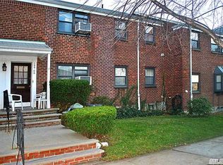 19906 17th Ave, Whitestone, NY 11357