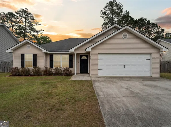 105 Mustang Dr, Guyton, GA 31312