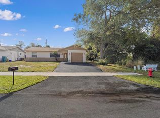 718 SW 4th Ave, Boynton Beach, FL 33426