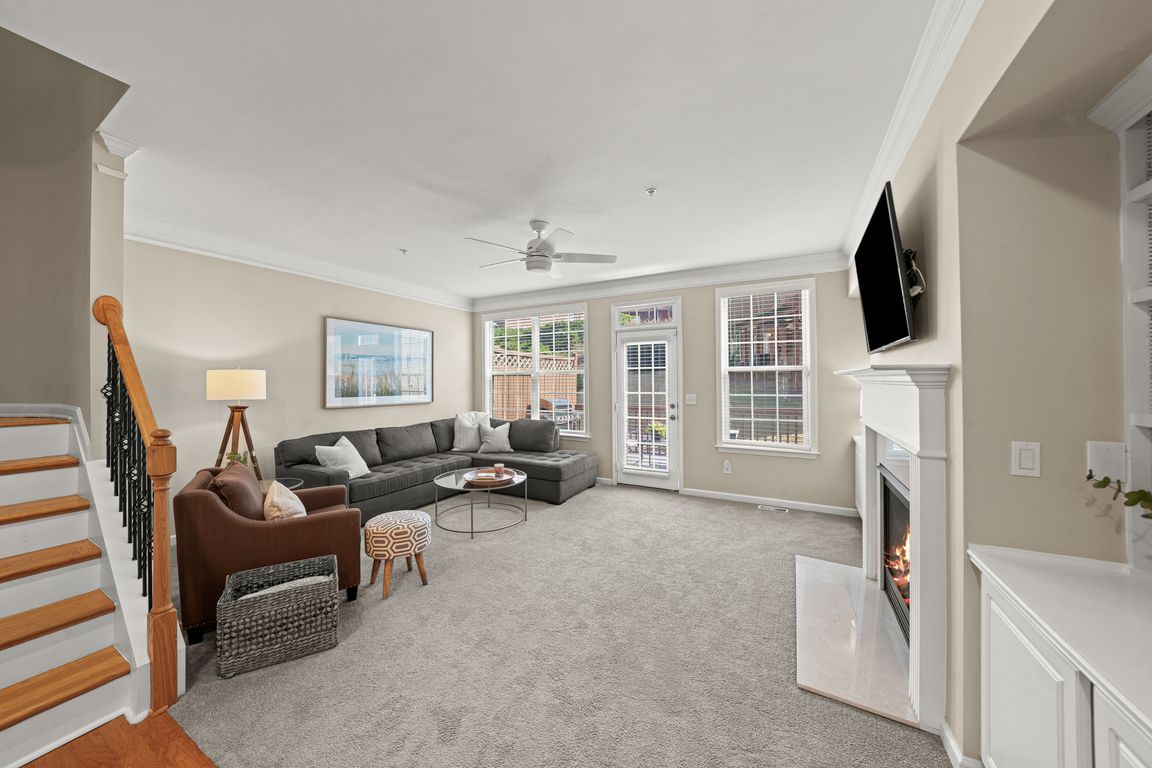 next background image