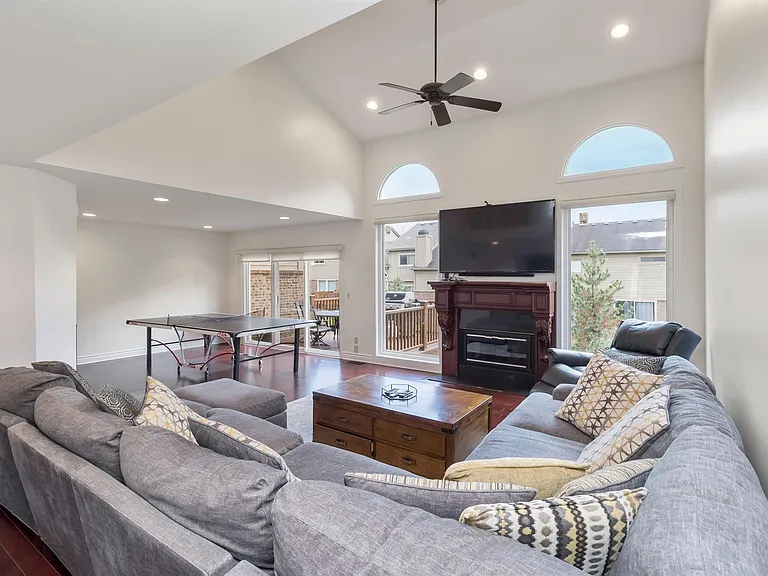 6322 Aspen Ridge Blvd — Photo 3