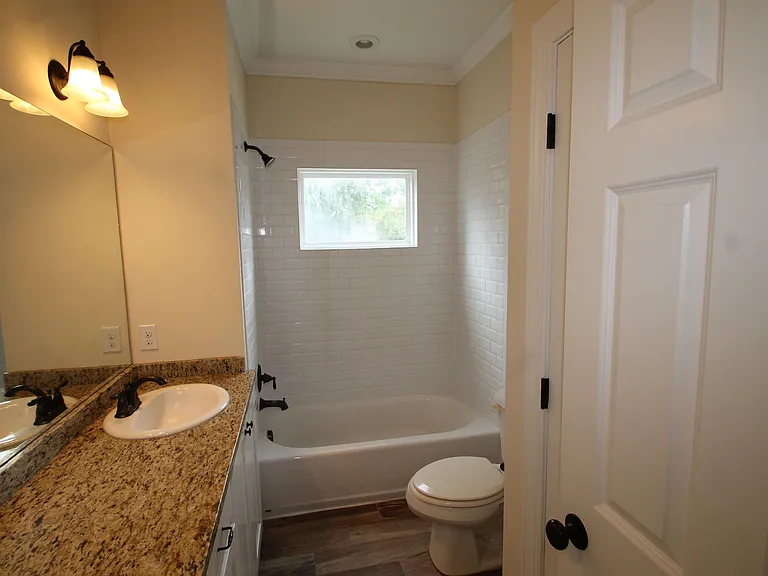 501 E 32nd St — Photo 13