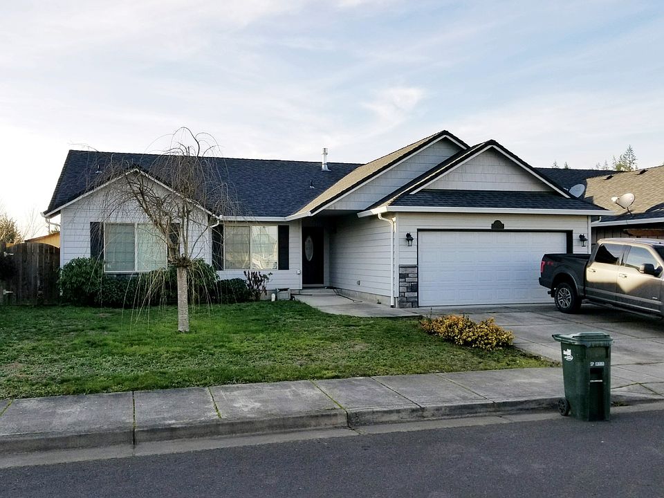 1st image of 1353 Creswood Dr