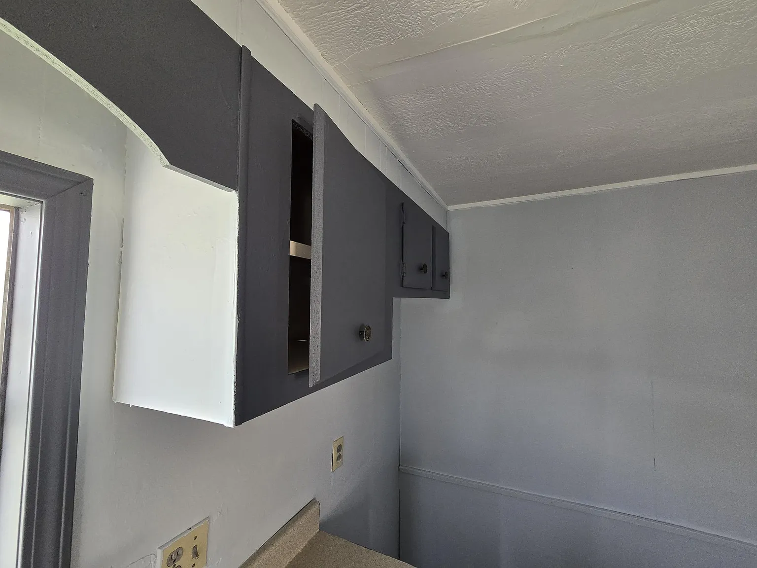 21727 Woodburn Rd — Photo 2