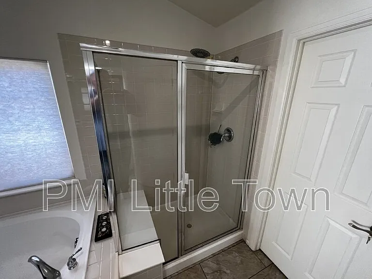 24646 E Florida Ave — Photo 17