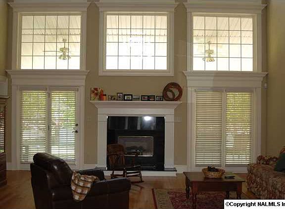 4th image of 2525 Audubon Ln