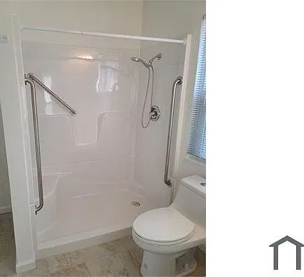 5 bed, 2400 sqft, $6,000 — Photo 4