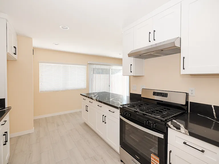 17561 Jefferson Ln #A — Photo 17
