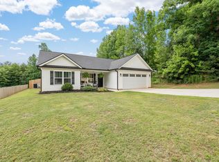 69 Pine Dr, Taylors, SC 29687